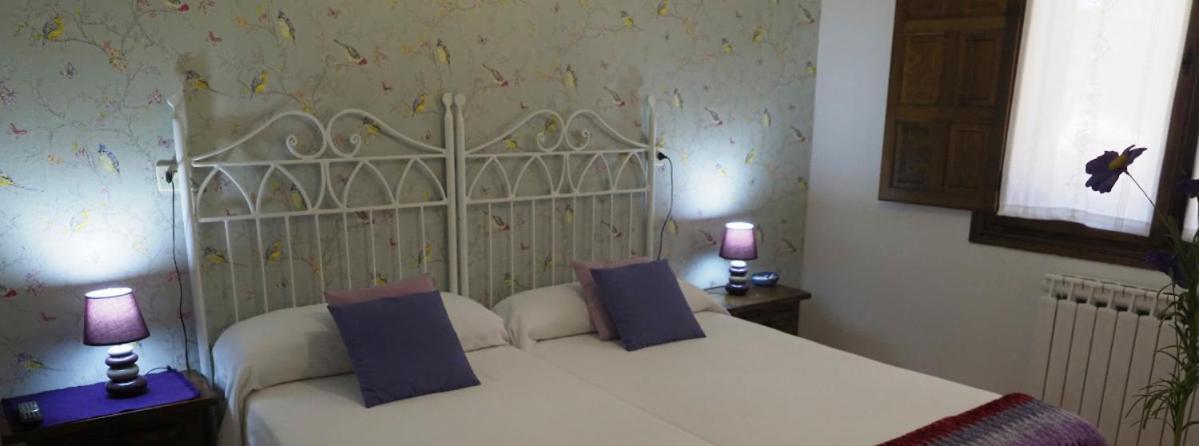 Hospedium Hostal Almanzor 纳瓦雷东达德格雷多斯 外观 照片
